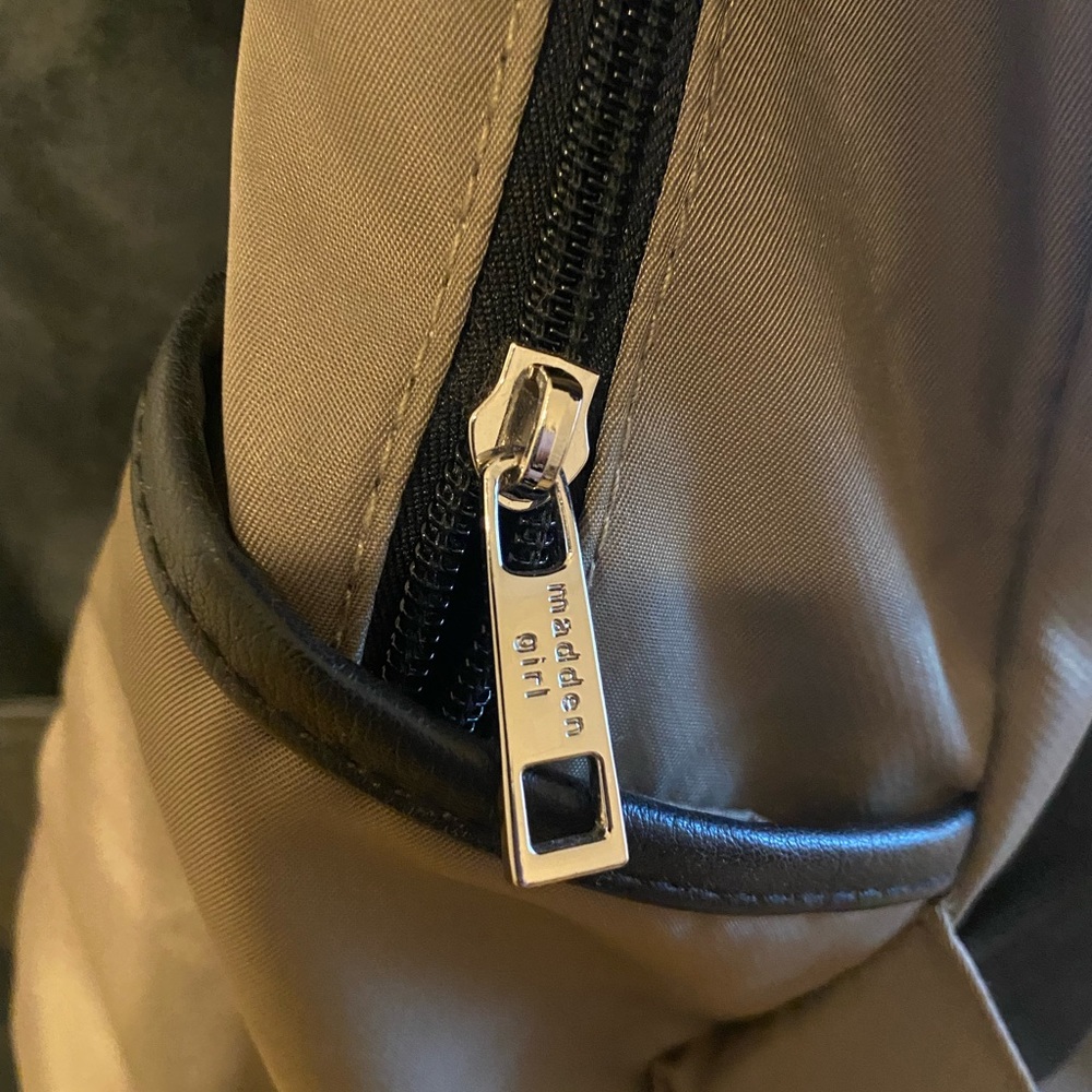 Laptop backpack - Picture 5 of 6